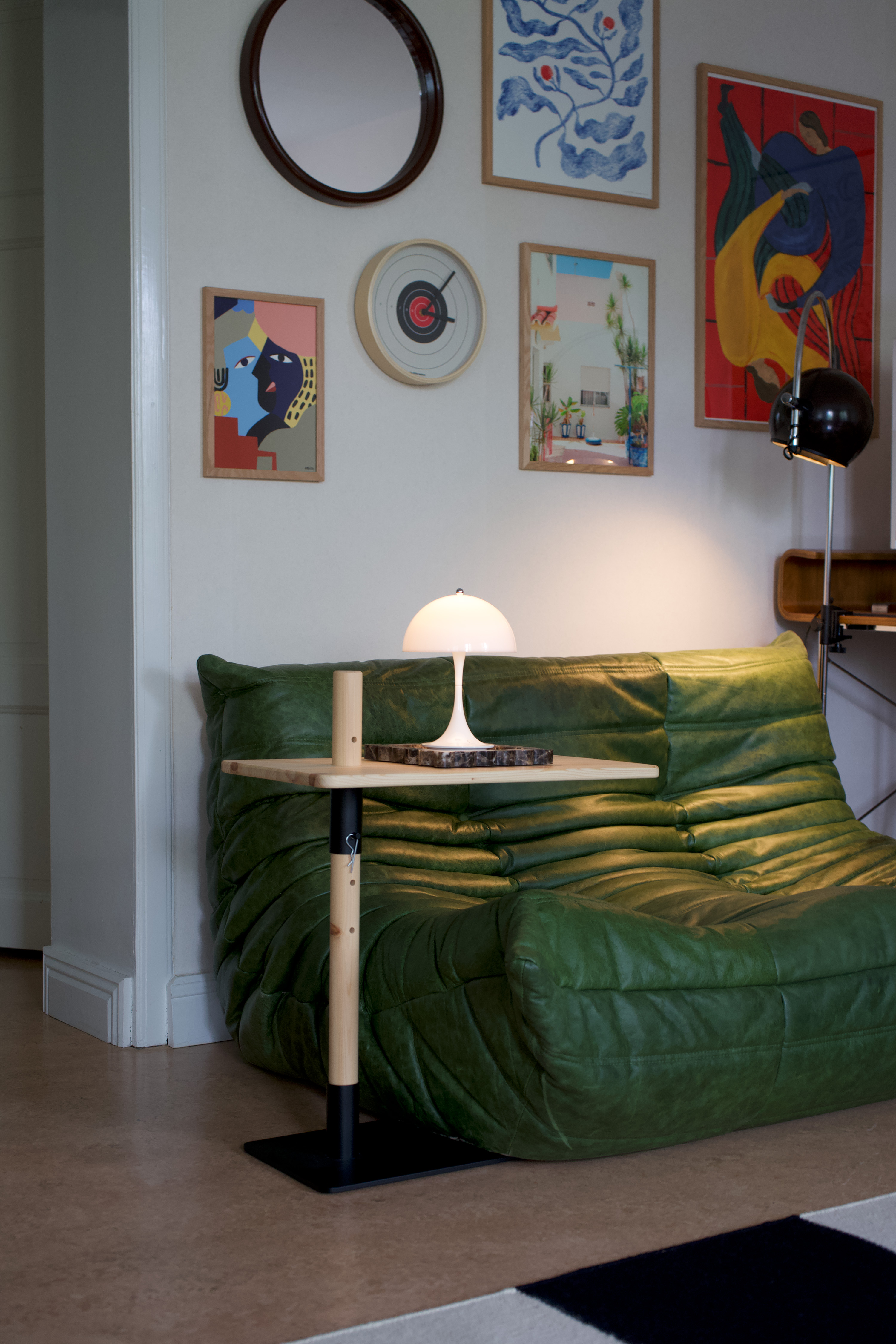 ADJUST TABLE BLACK NIGHT LACQUERED for 389 EUR | no